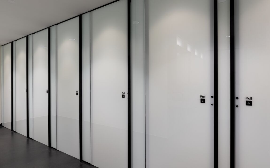 trennwand-GM CABINMART-gm trennsystem-sanitaerbereich-buero-Museum 