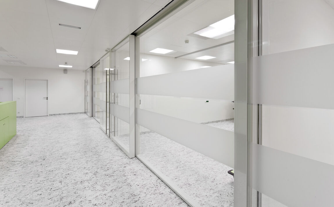 glastrennwand-GM Martition Plus-glaswand-krankenhaus-LKH Bludenz