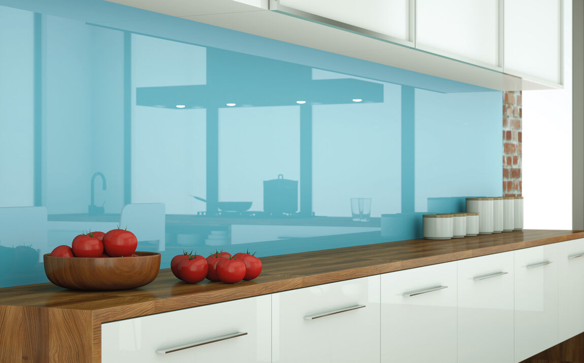 Emaillierte Glasrückwand