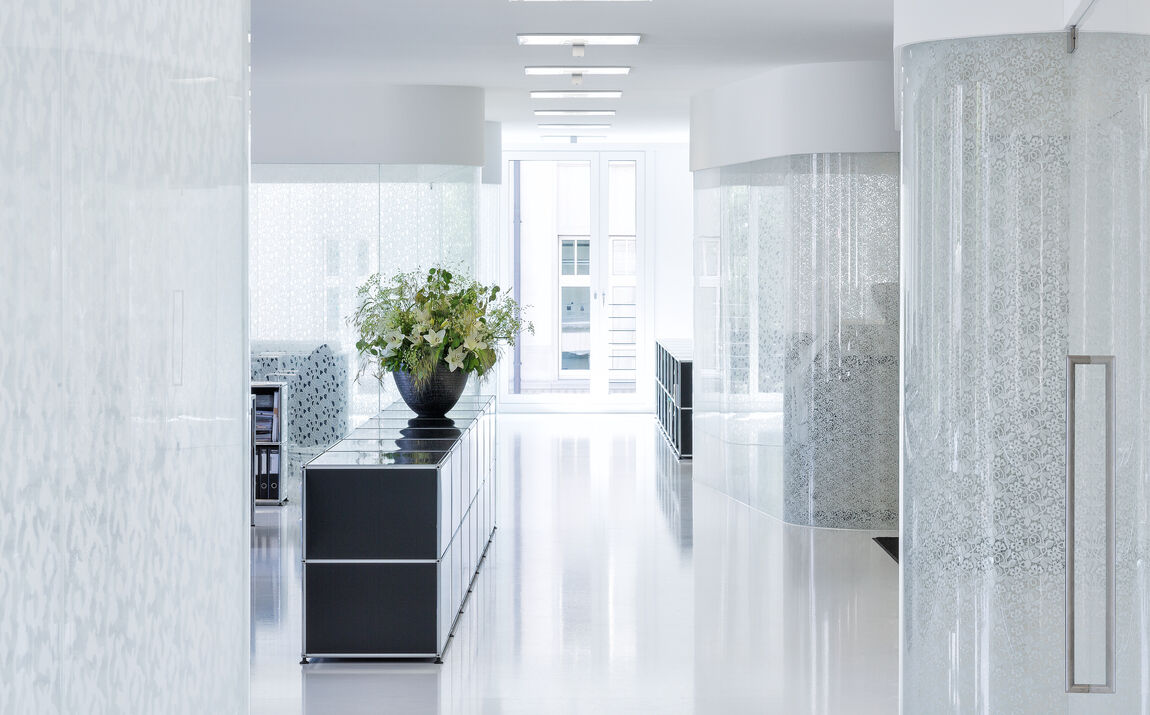 Büro mit Designglas