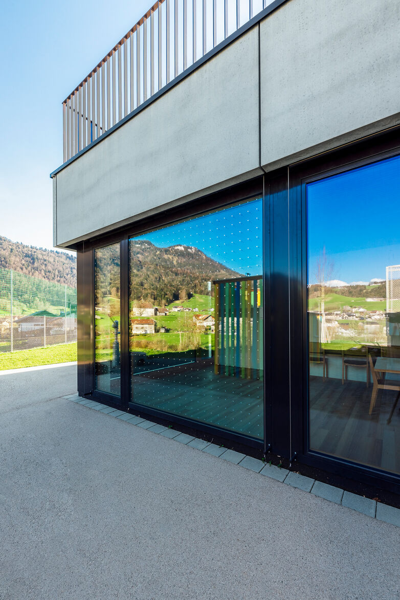 uniglas isolierglas-saflex flysafe 3d-vogelschutz glas-schule -andelsbuch-manuel paul(5)