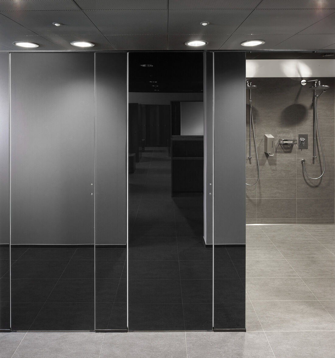 Flächenbündige Glas-Kabinen