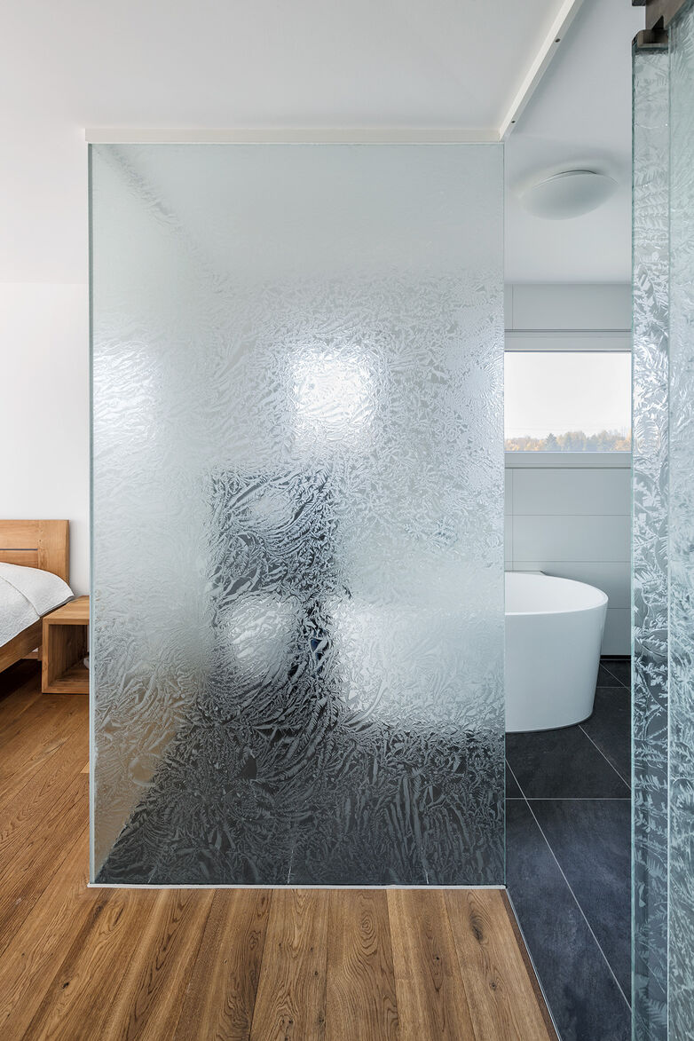 Strukturglas als Sichtschutz mit GM ICE-H®