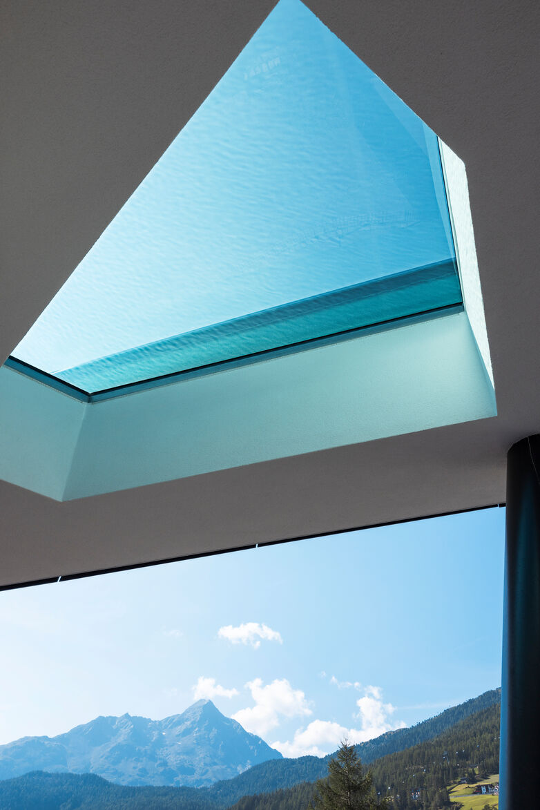 glasgelaender-gm railing uni-ganzglasgelaender poolverglasung-hotel-soelden-manuel paul(6)