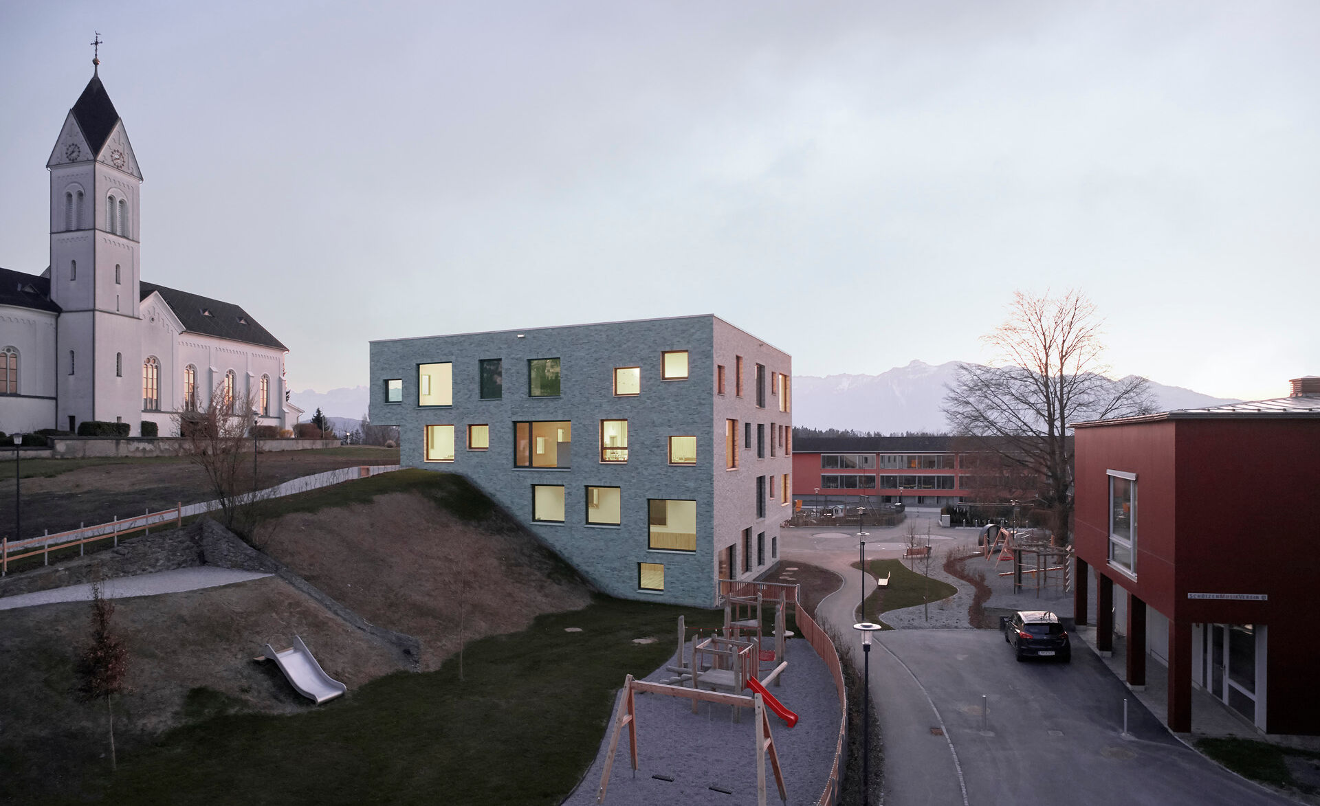 Kinderhaus Sulz mit UNIGLAS® Isolierglas