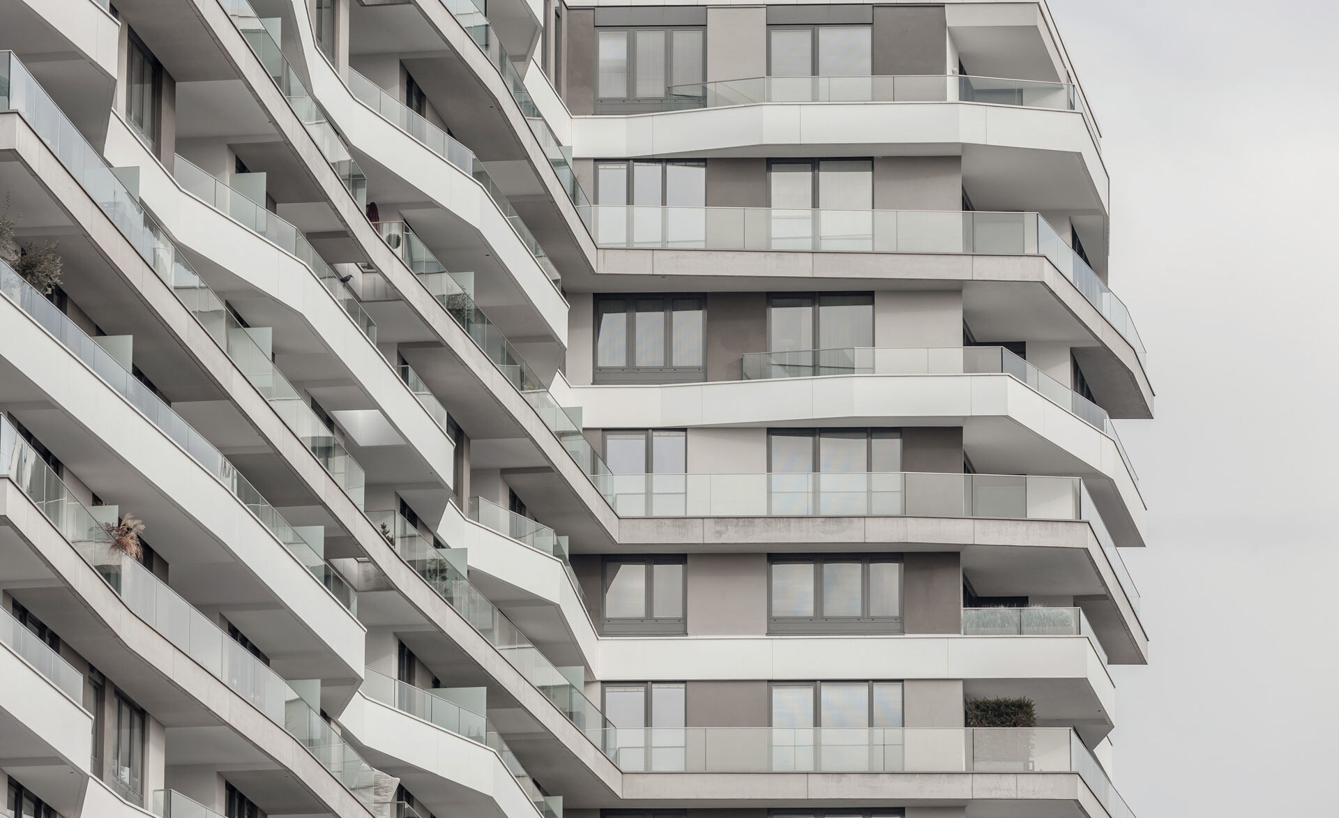 Wohnhaus mit GM Railing Uni Side in Frankfurt 