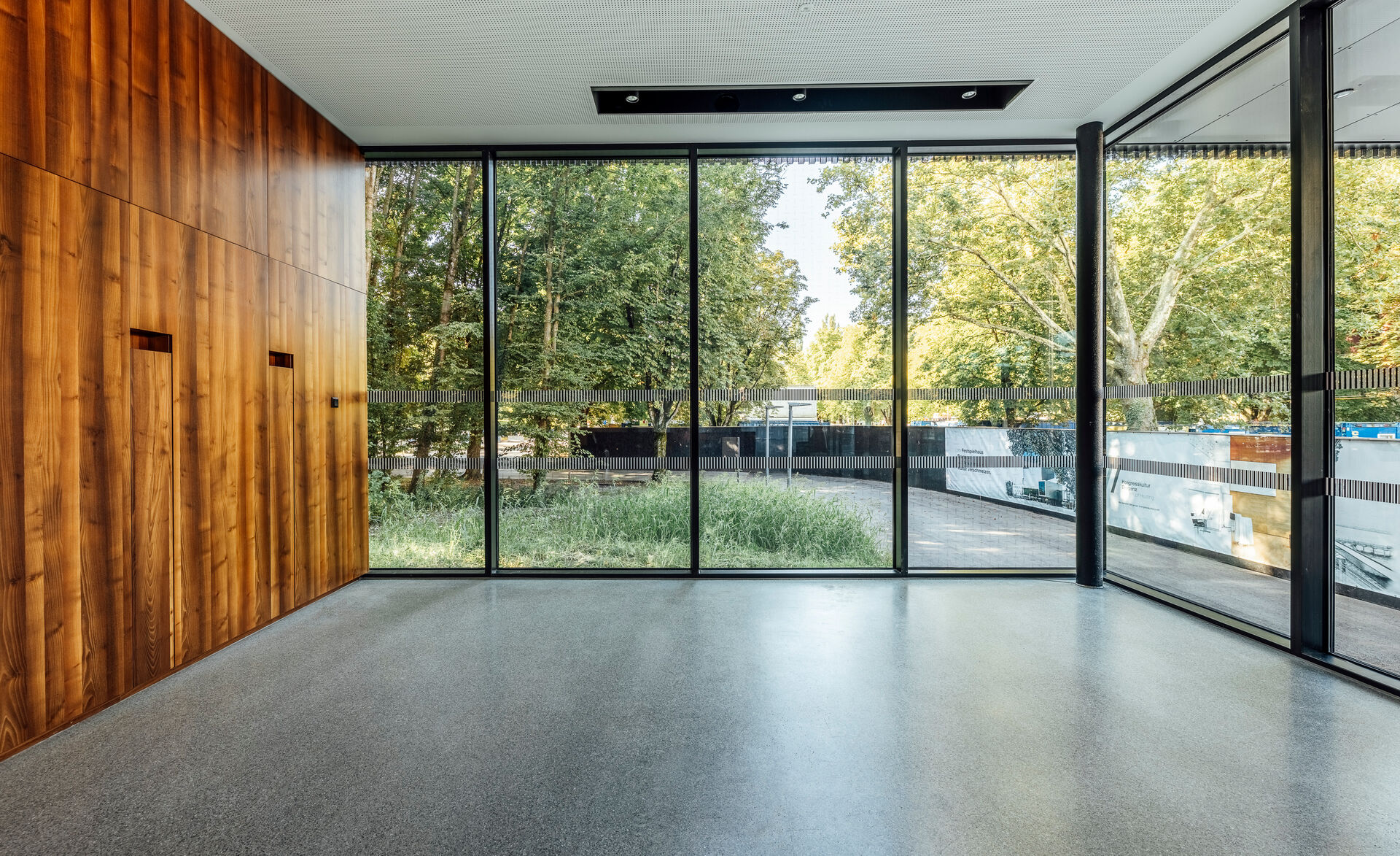 GM Chrome Festspielhaus