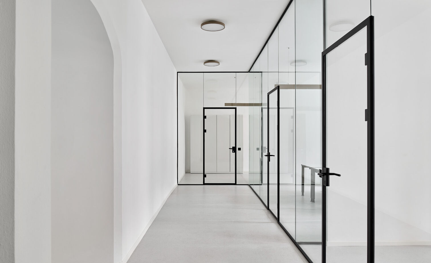 Bürogebäude mit GM Zargenprofile 