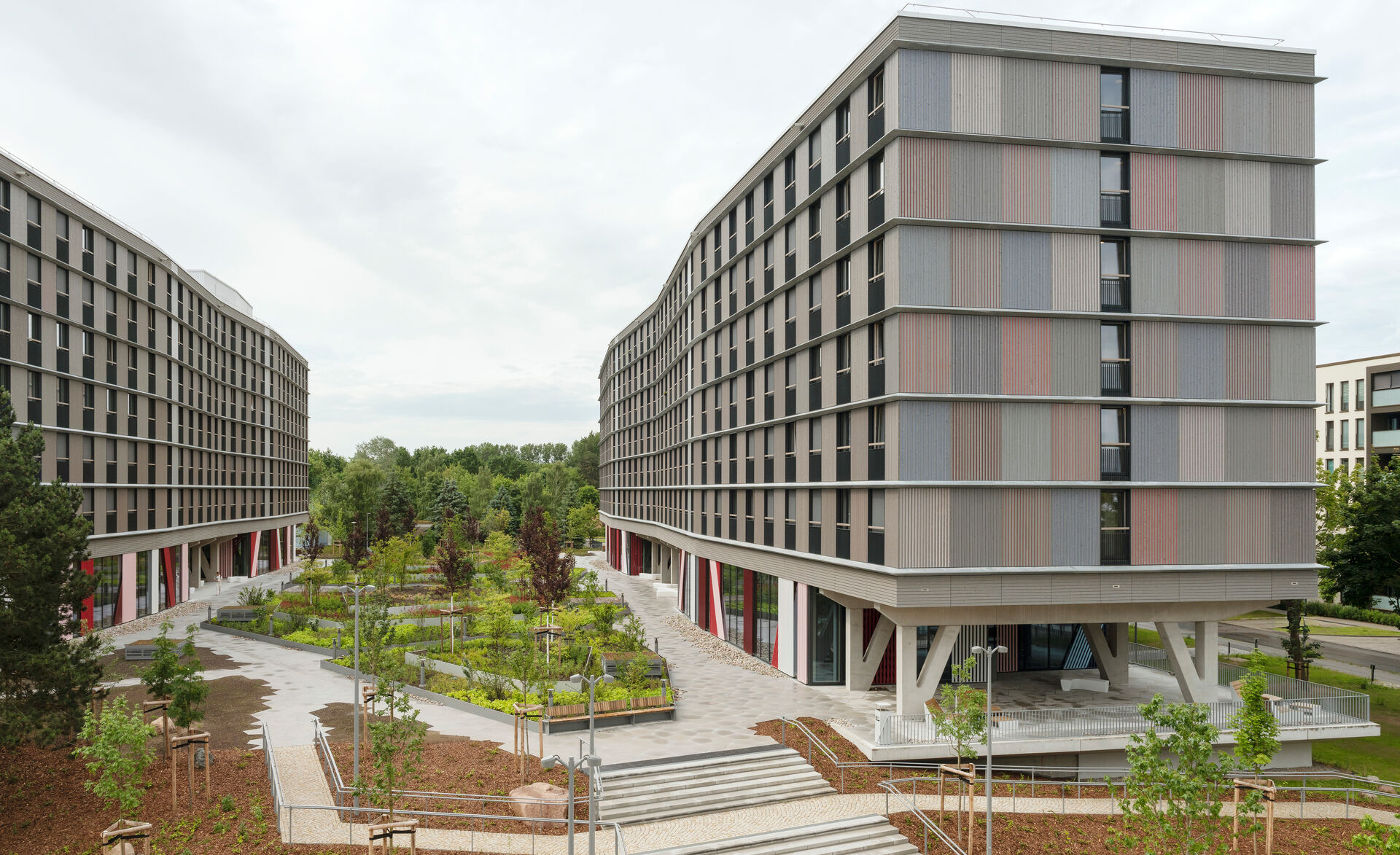 glasmarte-fassadenverglasung-zollhochschule-rostock-janbitter (2)