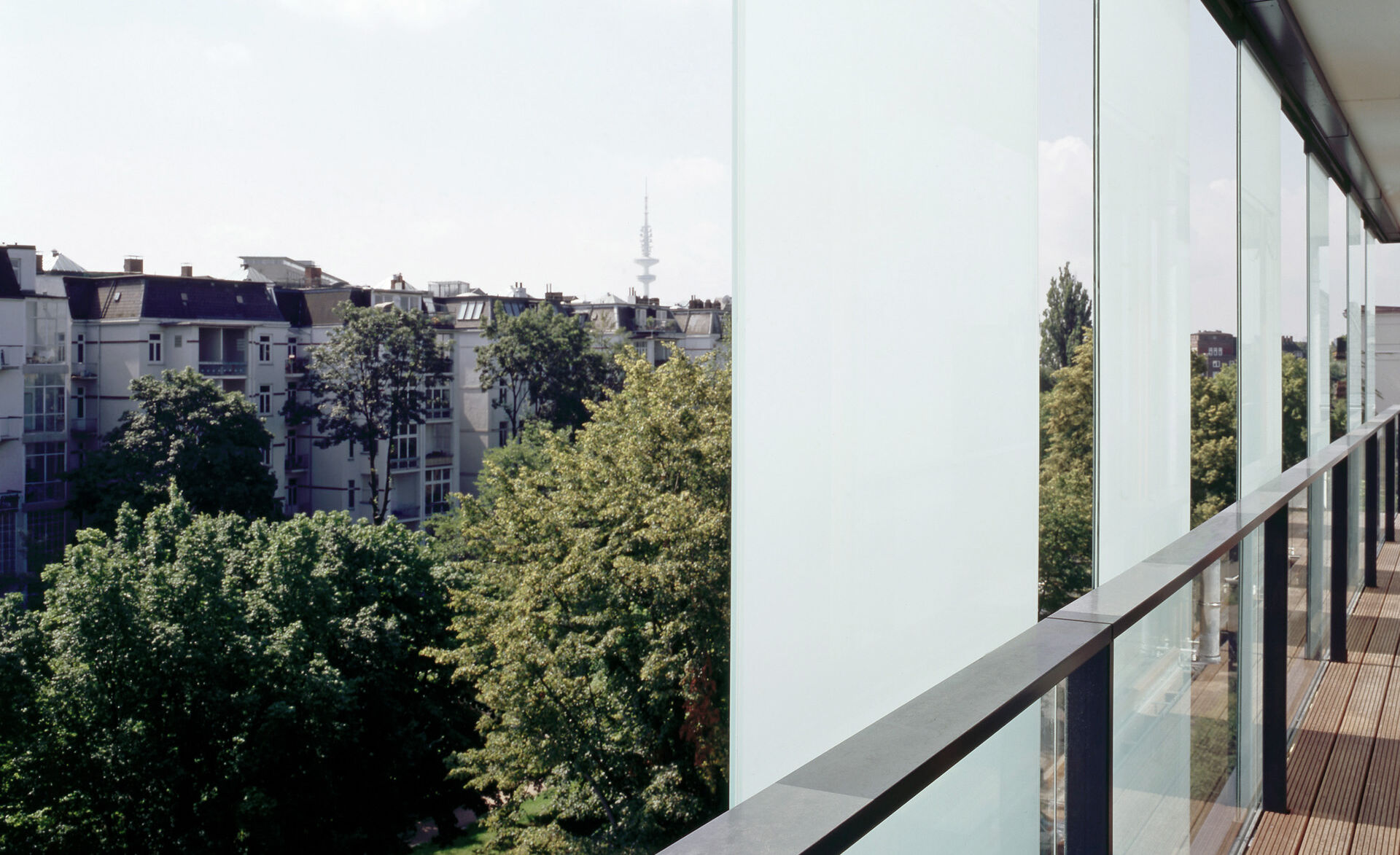 Balkonverglasung mit GM TOPROLL® 15/24