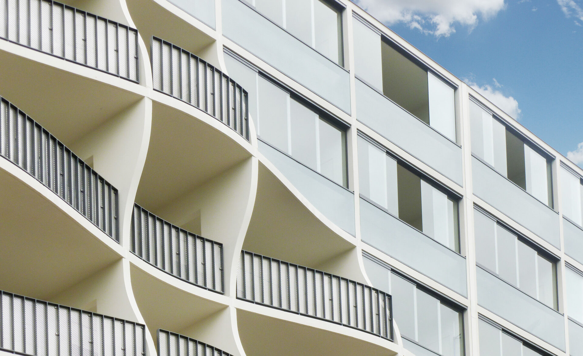 GM Toproll Parapet Magdeburg 