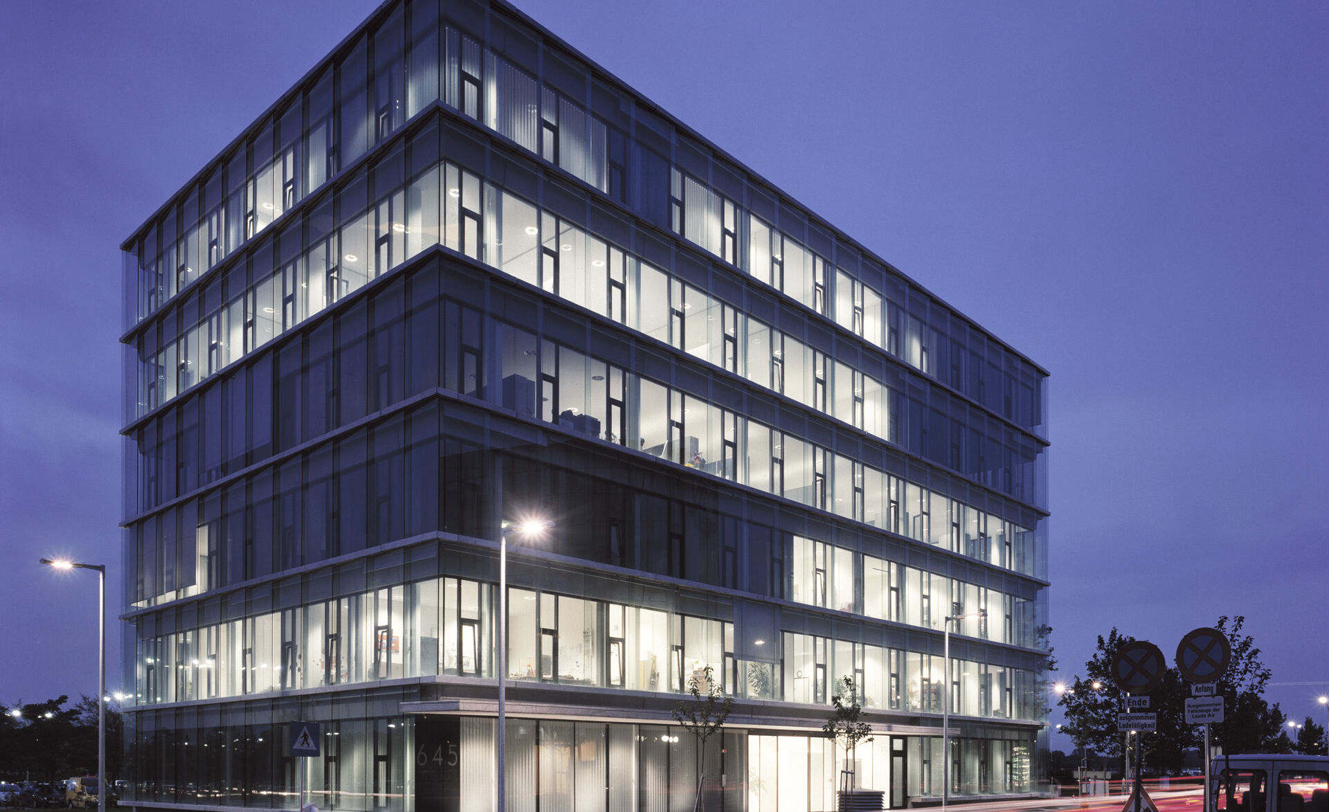 GM Structural Glazing 