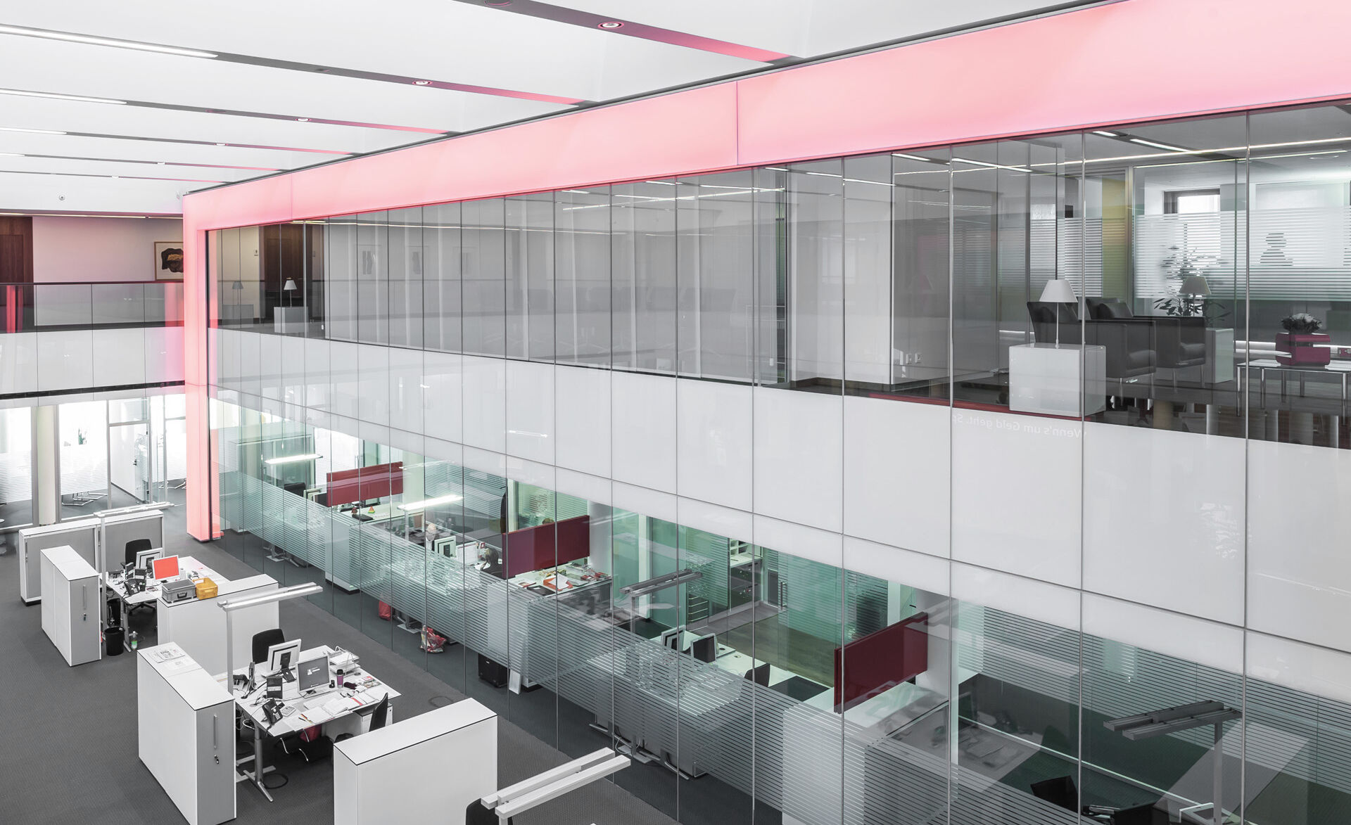 Flächenbündiges Glasgeländer GM RAILING® PLAN von Glas Marte