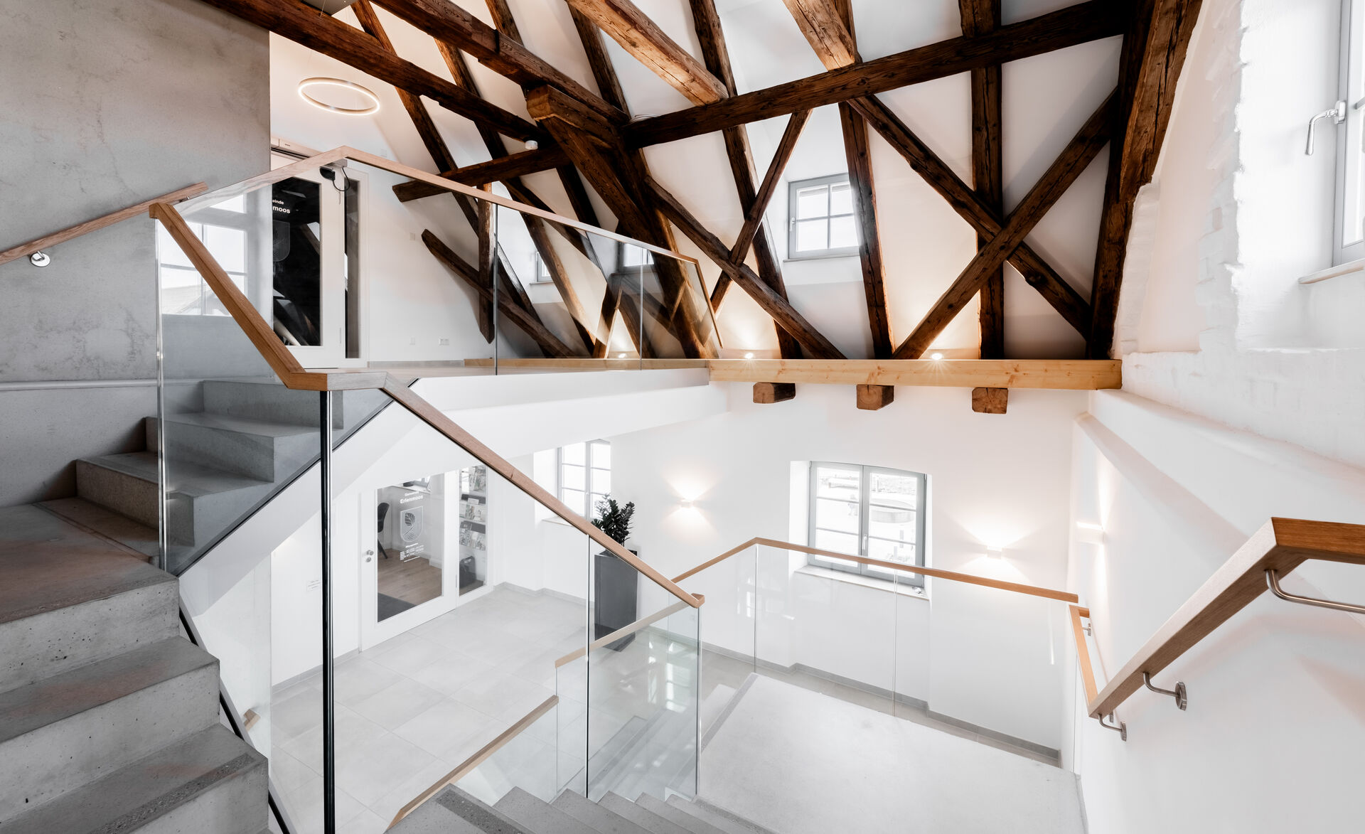 GM RAILING® UNI SIDE Geschäftsgebäude 