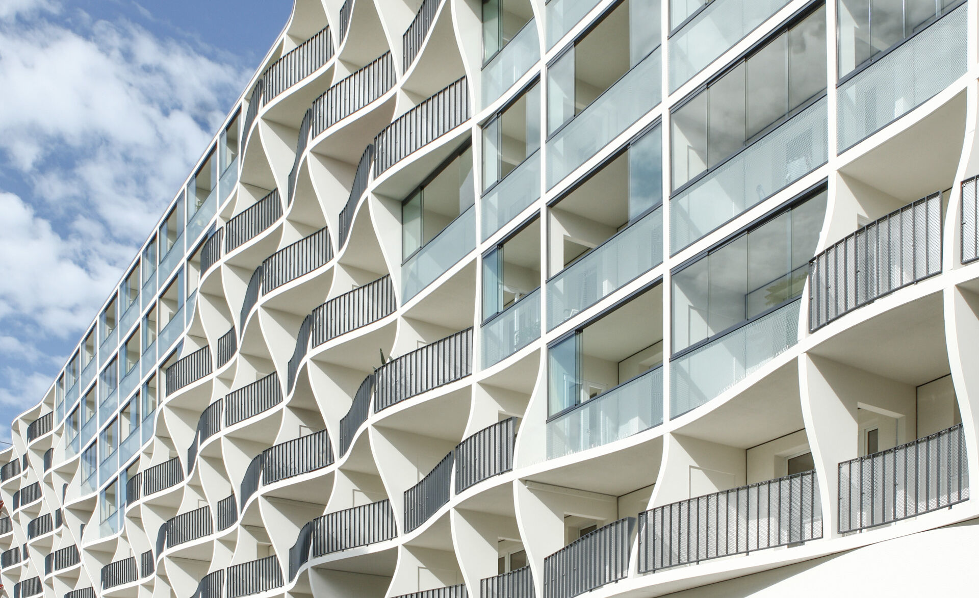 GM Toproll Parapet Magdeburg 