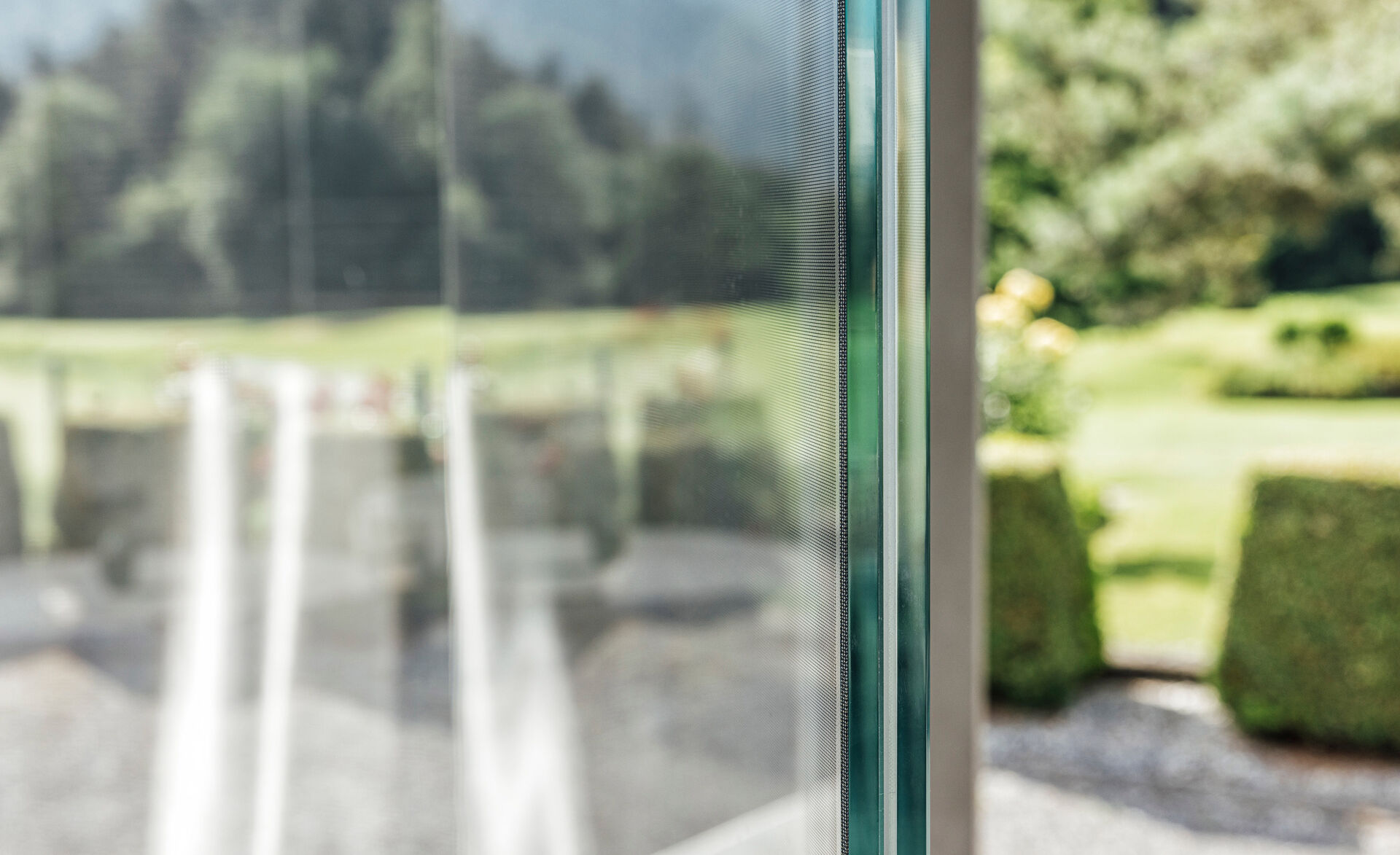 flachglas-gm lamimartex-metall im glas-golfplatz domat-domat ems-manuel paul(13)