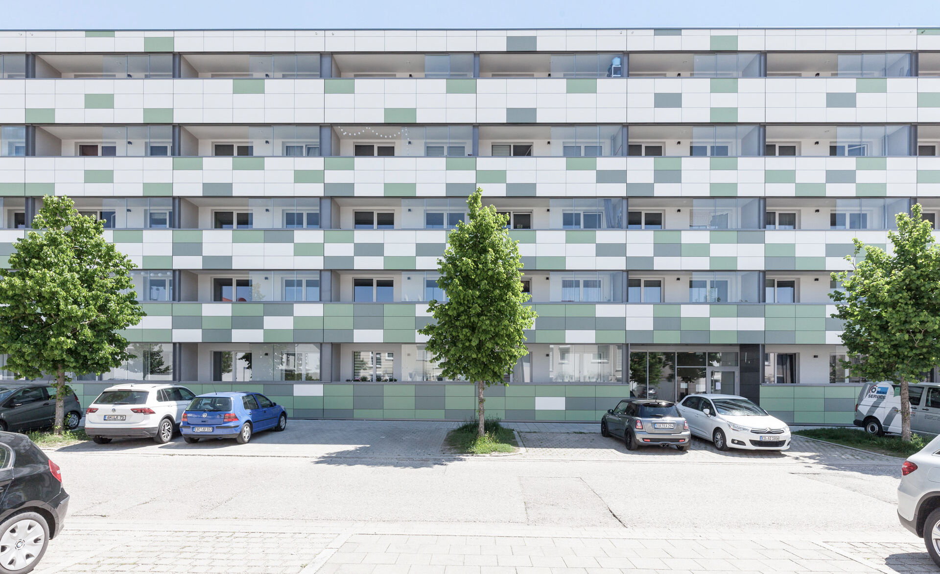 Wohnanlage mit GM TOPROLL® 6/8