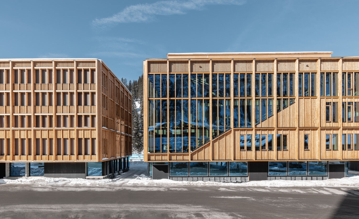 UNIGLAS Isolierglas Gemeindezentrum Lech UNIGLAS Isolierglas Gemeindezentrum Lech