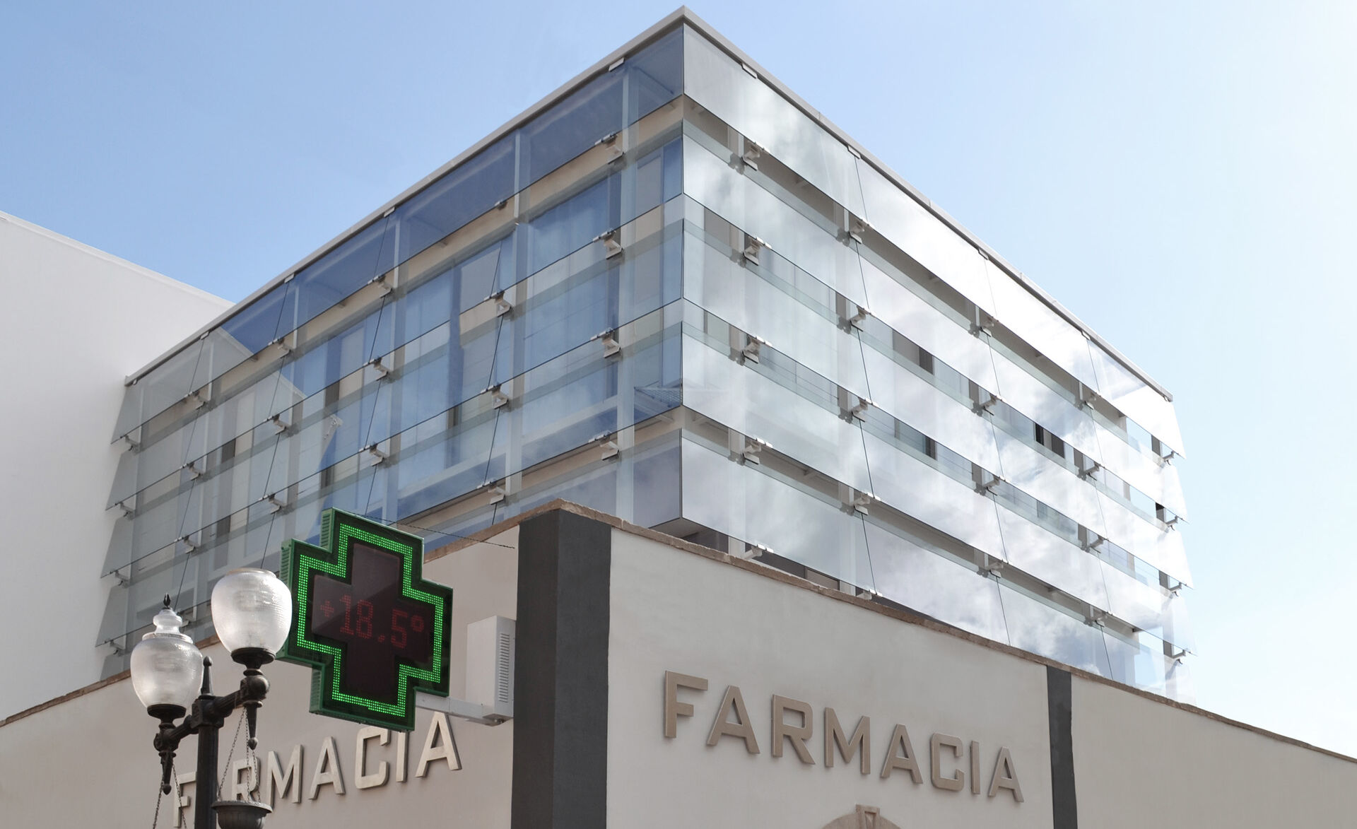 Glaskanten-Haltesystem auf Gran Canaria