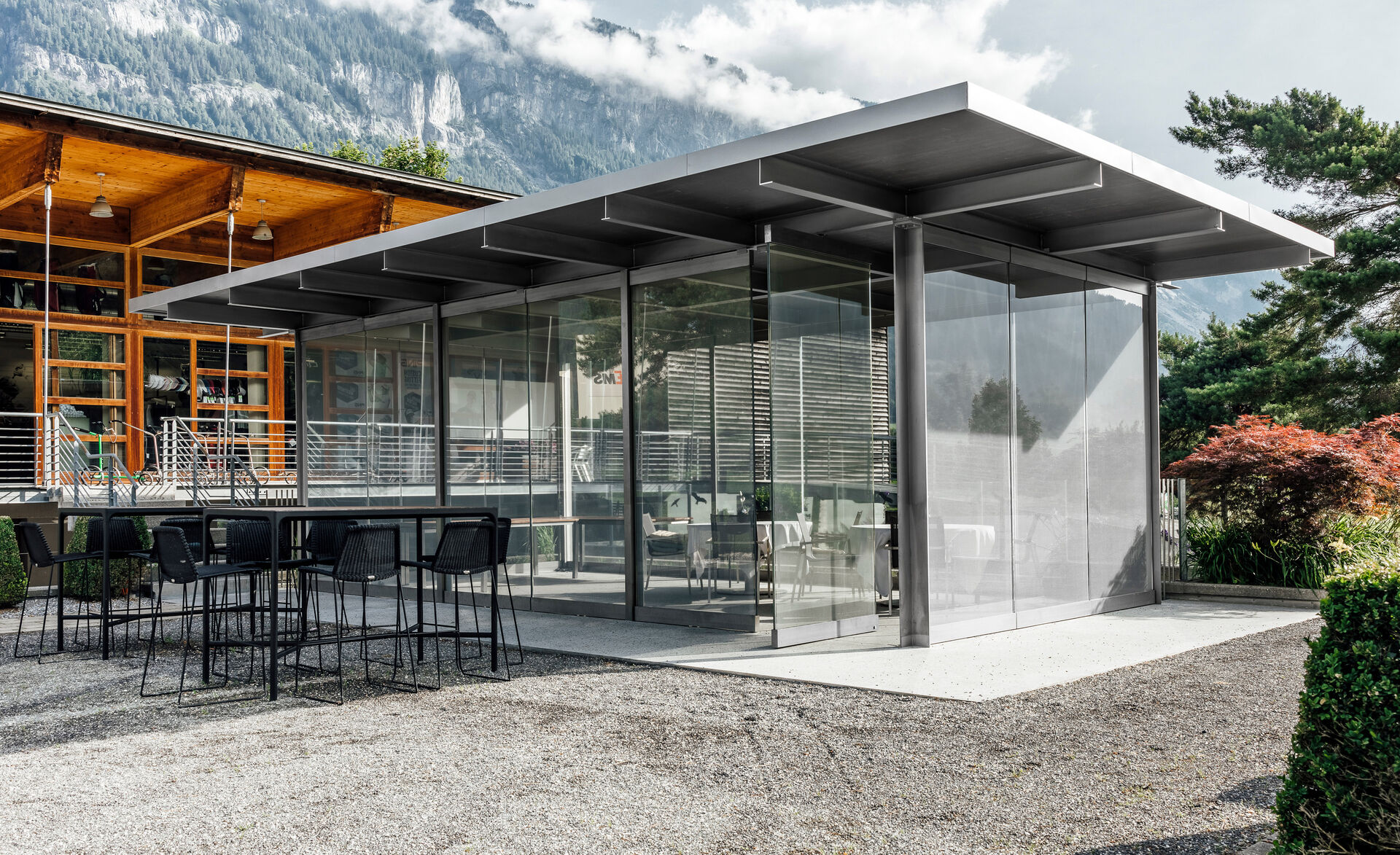 flachglas-gm lamimartex-metall im glas-golfplatz domat-domat ems-manuel paul(1)