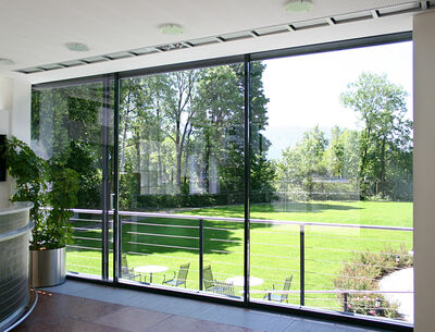 GM Twinroll  Große bodentiefe Fenster