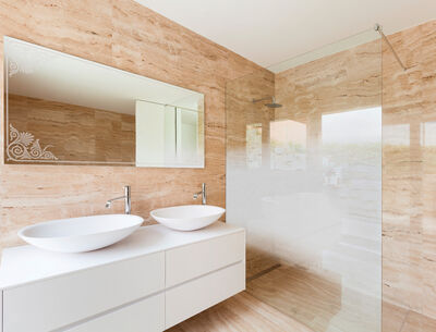 Dusche mit GM Satimart  Duschkabine mit Glastrennwand