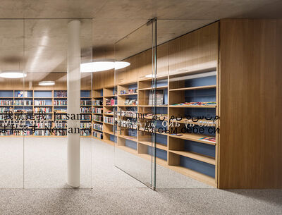 GM Martition Mono Stadtbibliothek  Glas-Trennwand mit GM Martition Mono.