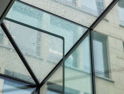 Konstruktiver Glasbau Glas übernimmt die tragende Funktion