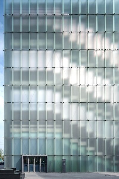 Die Außenfassade des Kunsthauses Bregenz wurde ebenfalls mit Glas gestaltet. Kunsthaus Bregenz